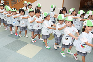 綱引き楽しかったね　年少組