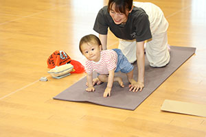 ベビトレヨガ　「nicoly」