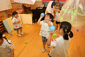 ボール遊び　こあら