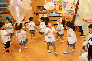 ボール遊び　こあら