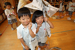 新聞紙が大変身！　ぱんだ