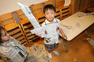新聞紙が大変身！　ぱんだ