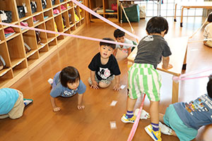 洗濯ばさみ遊び　ひよこ