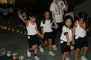 年長お泊り保育５・ランタン・花火大会　NO．2