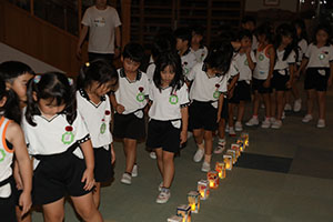 年長お泊り保育５・ランタン・花火大会　NO．2