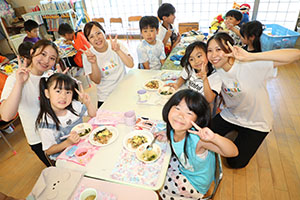 カミングエンゼル　　給食美味しかったね