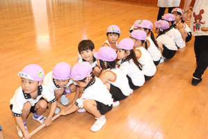 8月生まれのお誕生会　ーつなひきー　年中組