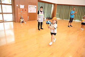 8月生まれのお誕生会　ーいろいろリレーー　年長組
