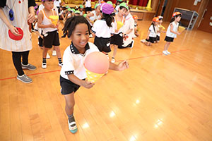8月生まれのお誕生会　ーいろいろリレーー　年長組