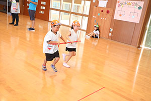 8月生まれのお誕生会　ーいろいろリレーー　年長組