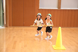 8月生まれのお誕生会　ーいろいろリレーー　年長組