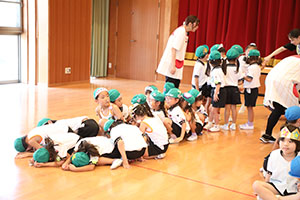 8月生まれのお誕生会　ーいろいろリレーー　年長組
