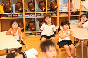 絵本の読み聞かせ　こあら