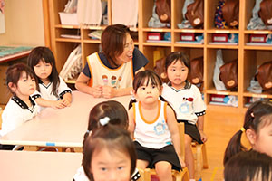 絵本の読み聞かせ　こあら