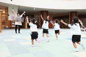 かけっこの活動　ことり