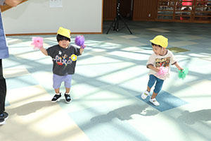 運動会　リズム活動の練習　2歳児クラス