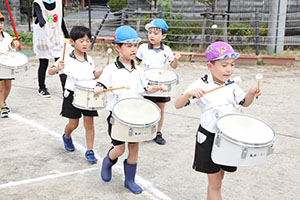 鼓隊の活動頑張っています！　C・D・E