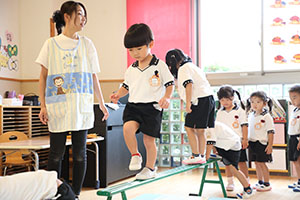 サーキット遊び　きりん