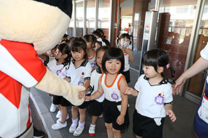 キッチンカーイベント♪　～お米のジェラート～　年中・年少・2歳児クラス