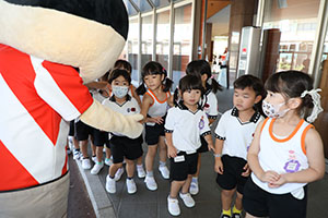 キッチンカーイベント♪　～お米のジェラート～　年中・年少・2歳児クラス