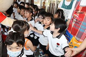 キッチンカーイベント♪　～お米のジェラート～　年中・年少・2歳児クラス