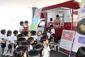 キッチンカーイベント♪　～お米のジェラート～　年中・年少・2歳児クラス