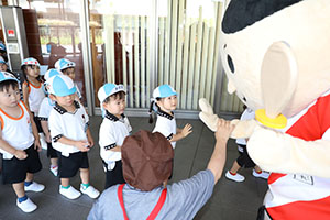 キッチンカーイベント♪　～お米のジェラート～　年中・年少・2歳児クラス