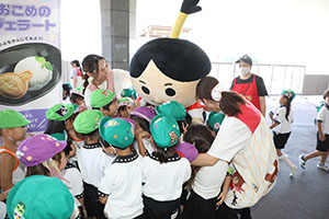 キッチンカーイベント♪　～お米のジェラート～　年長組