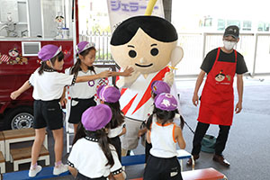 キッチンカーイベント♪　～お米のジェラート～　年長組