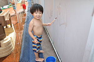 今年度最後の水遊び　楽しかったね　2歳児クラス