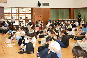 リトルエンゼル 「1歳児の親子の集い」ケロポンズコンサート