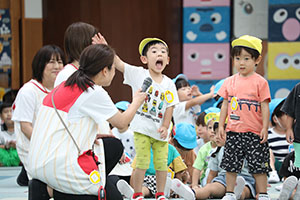 2歳児クラス運動会　ーかけっこー　ひよこ・あひる・ぺんぎん