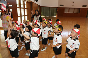 9月生まれのお誕生会　ー絵本の読み聞かせー　年少
