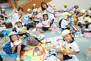 エンゼルドームでお弁当🎵　 　年少