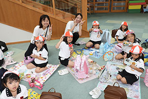 エンゼルドームでお弁当🎵　 　年少