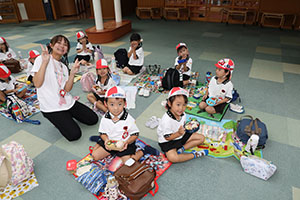 エンゼルドームでお弁当🎵　 　年少