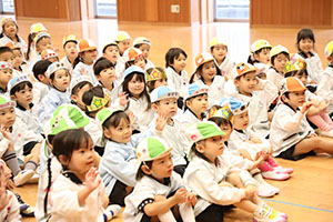 10月生まれのお誕生会　ー仮装間違い探しー　年少