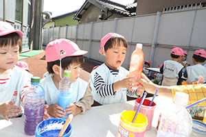 色水あそび　ひよこ