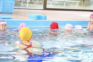 スイミングクラブへ行きました　ひまわり・さくら・たんぽぽ　NO．2