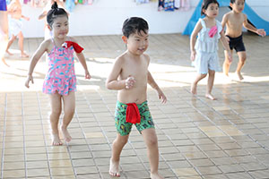 スイミングクラブへ行きました　ひまわり・さくら・たんぽぽ　NO．2