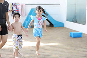 スイミングクラブへ行きました　ひまわり・さくら・たんぽぽ　NO．2