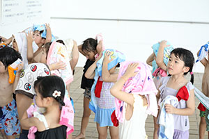 スイミングクラブへ行きました　ひまわり・さくら・たんぽぽ　NO．2