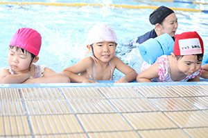 スイミングクラブへ行きました　ひまわり・さくら・たんぽぽ　NO．1