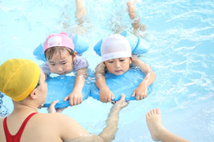 スイミングクラブへ行きました　ひまわり・さくら・たんぽぽ　NO．1