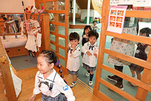 お菓子探し　ハッピーハロウィン🎃　りす・うさぎ