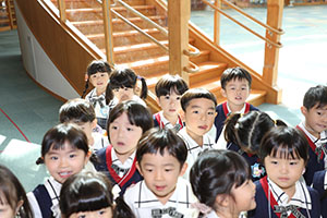 お菓子探し　ハッピーハロウィン🎃　ことり・こあら