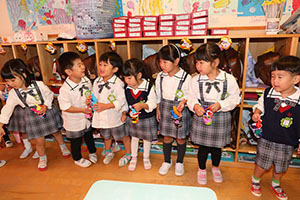 お菓子探し　ハッピーハロウィン🎃　ことり・こあら