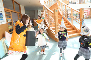 お菓子探し　ハッピーハロウィン🎃　ぱんだ・きりん