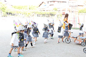 お菓子探し　ハッピーハロウィン🎃　ぱんだ・きりん