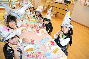 お菓子探し　ハッピーハロウィン🎃　ぱんだ・きりん